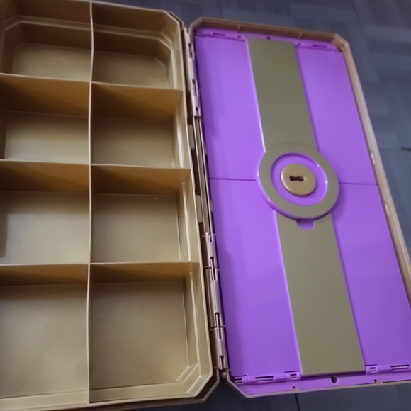 Ryan's World Large Mega Treasure Chest With Keys, Coins Figures, Swords ++++ - Picture 3 of 10